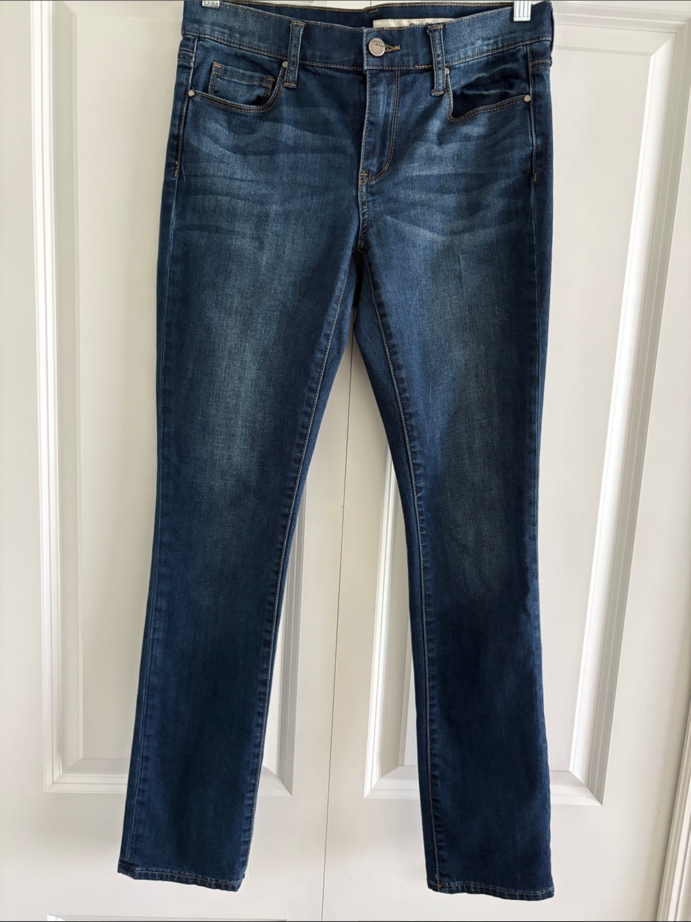 DKNY Medium Dark Blue Wash Denim Jeans Size 2x30
